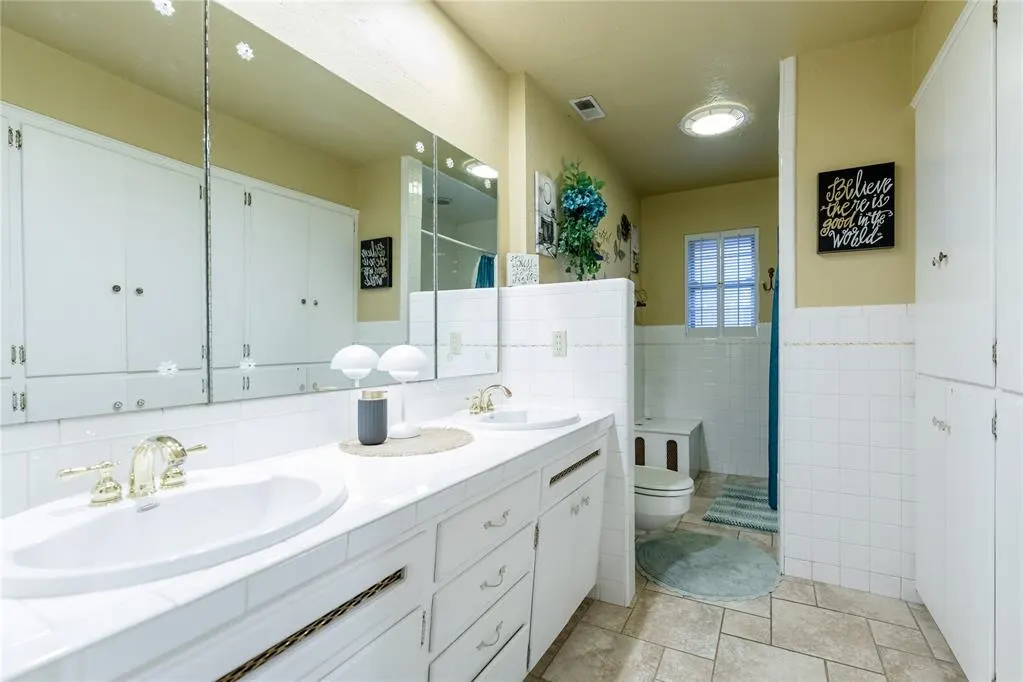 Photo 25 — 716 Phillips Lane, Clinton, OK 73601
