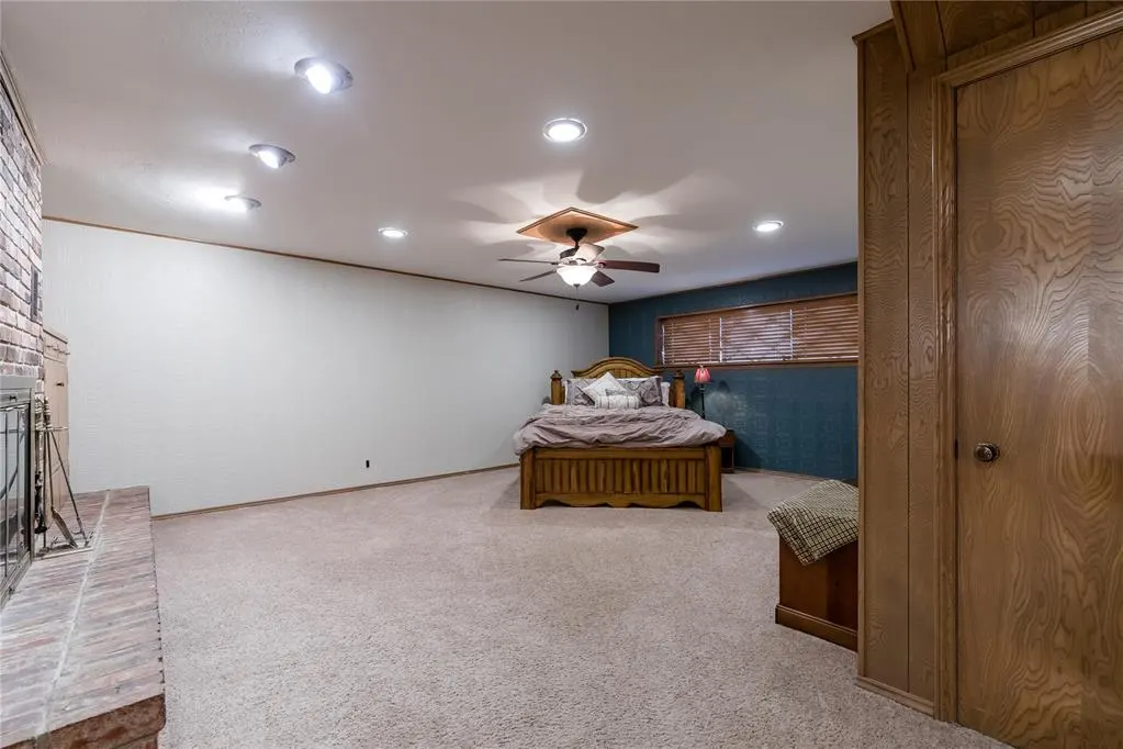 Photo 33 — 716 Phillips Lane, Clinton, OK 73601