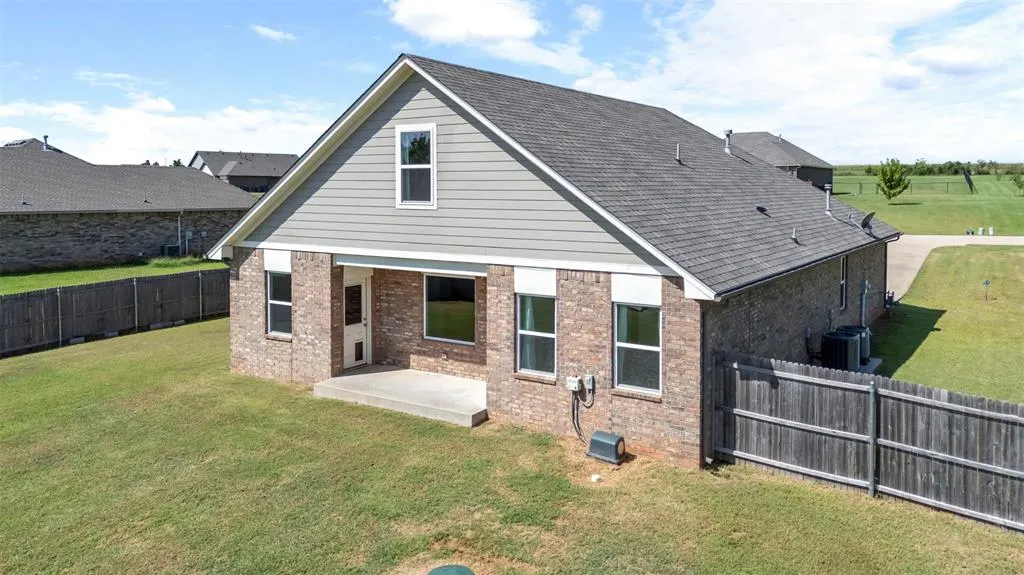 Photo 41 — 14500 Meadow Ridge Lane, Edmond, OK 73025