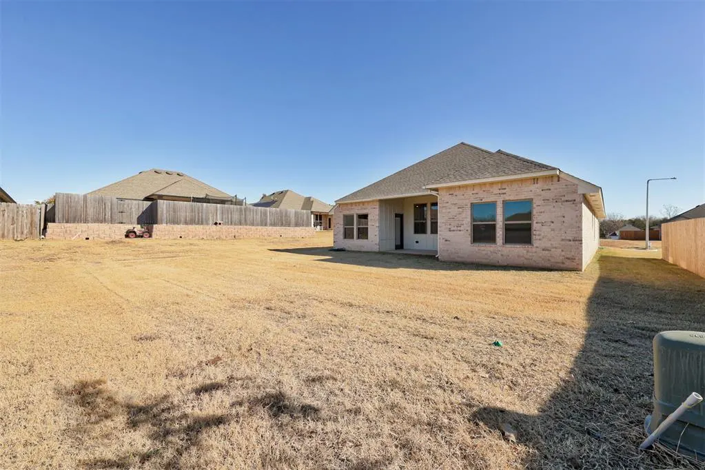 Photo 35 — 208 Camellia Circle, Noble, OK 73068