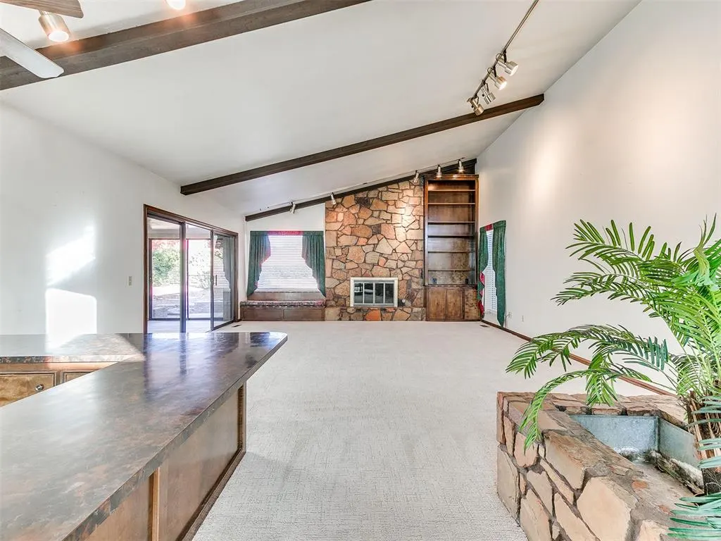 Photo 13 — 12316 Deerwood Circle, Oklahoma City, OK 73142