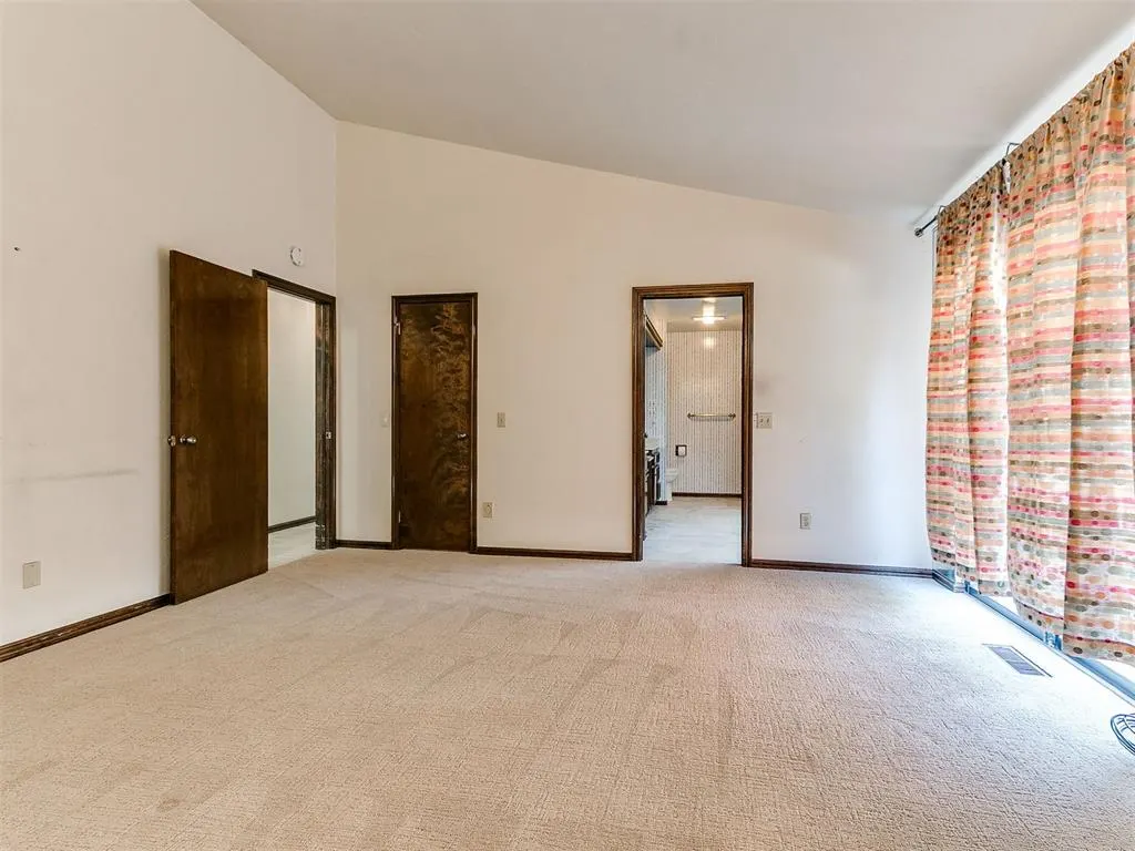 Photo 27 — 12316 Deerwood Circle, Oklahoma City, OK 73142