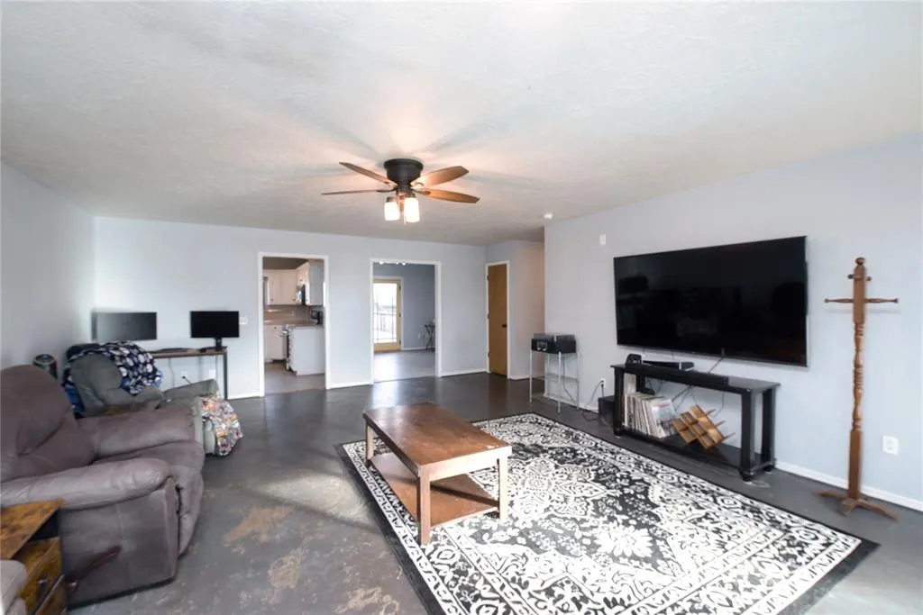 Photo 5 — 202 N Otis Avenue, Elk City, OK 73644