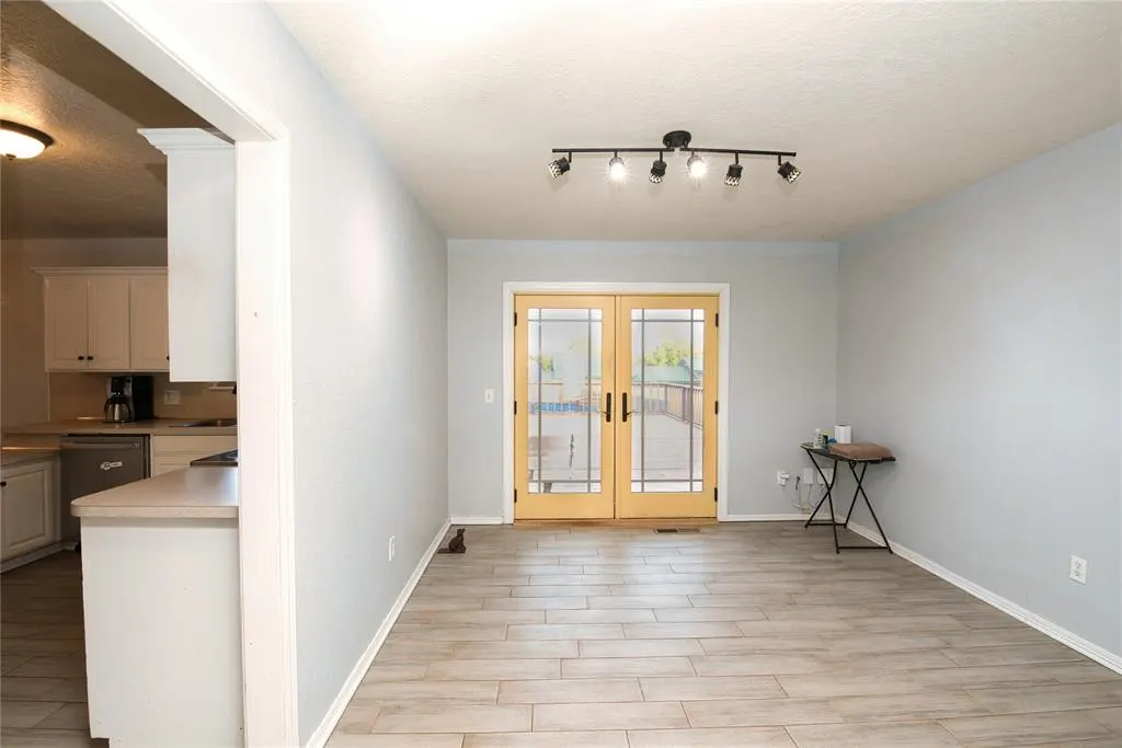 Photo 6 — 202 N Otis Avenue, Elk City, OK 73644
