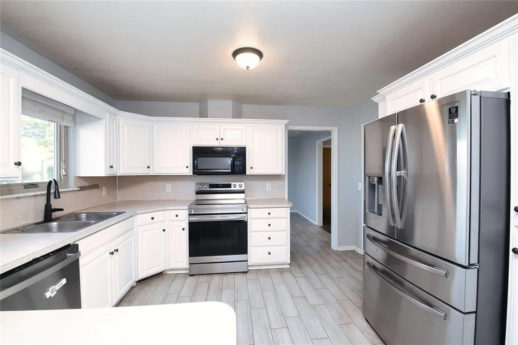 Photo 11 — 202 N Otis Avenue, Elk City, OK 73644