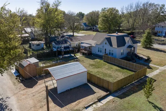 Photo 6 — 202 S 7th Street, Okemah, OK 74859