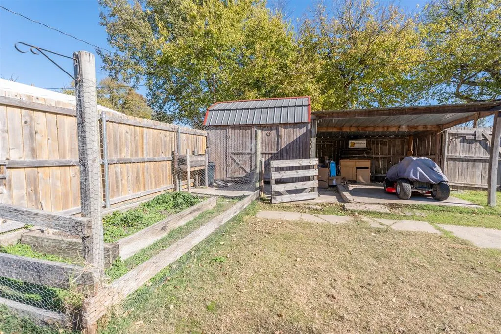 Photo 35 — 202 S 7th Street, Okemah, OK 74859