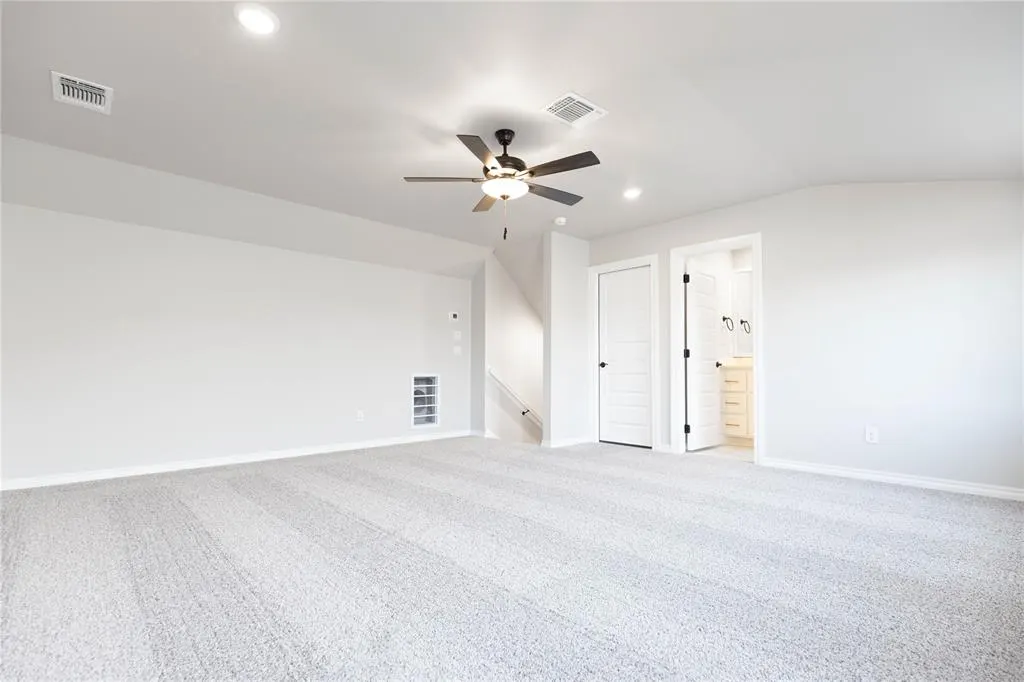 Photo 21 — 10304 SW 56th Street, Mustang, OK 73064