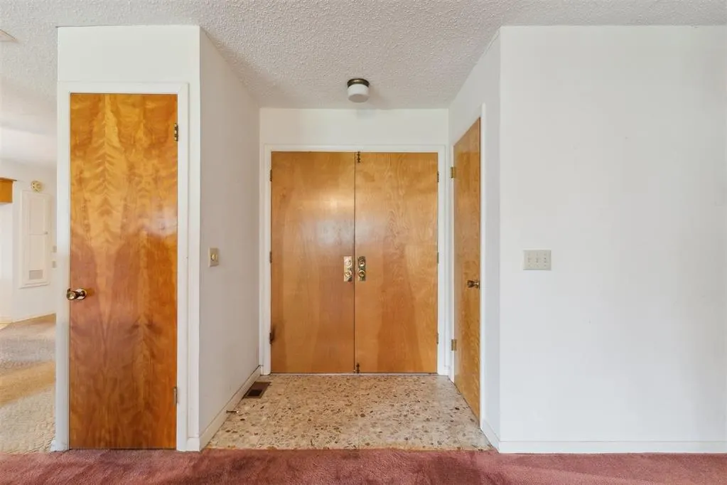 Photo 4 — 1009 Cherokee Place, Lindsay, OK 73052