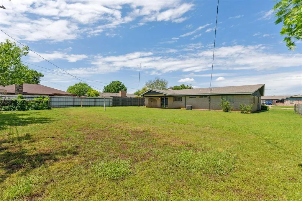 Photo 29 — 1009 Cherokee Place, Lindsay, OK 73052