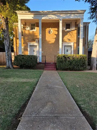 Sold home at 717 NE 16th Street