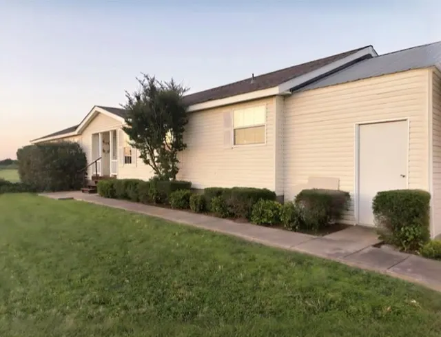 Photo 2 — 17801 Lexie Lane, Lexington, OK 73051