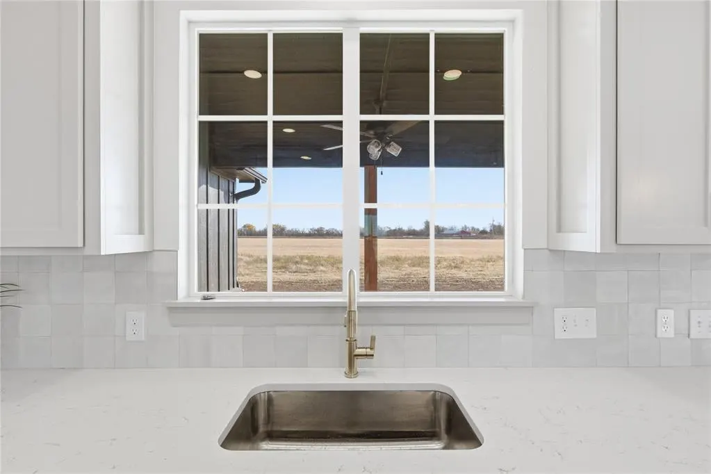 Photo 18 — 977 Rylee Lane, Tuttle, OK 73089