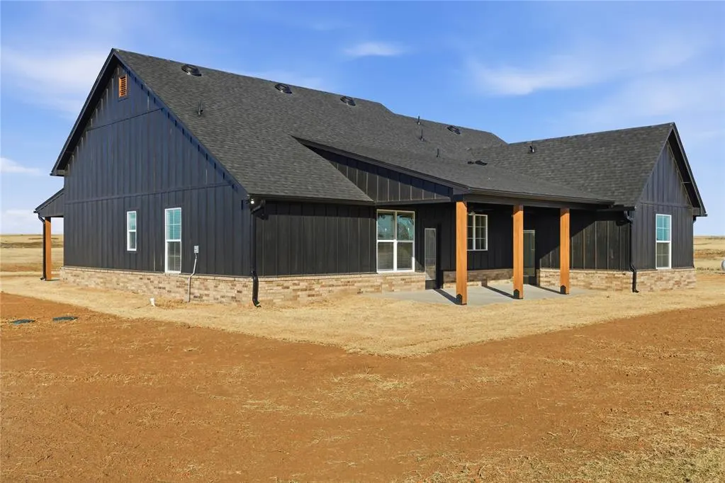 Photo 40 — 977 Rylee Lane, Tuttle, OK 73089