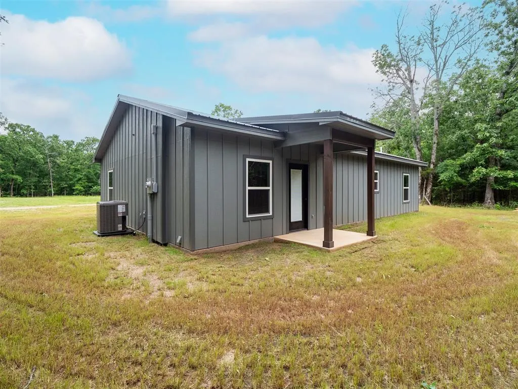 Photo 5 — 916 E Copperhead Road, Sawyer, OK 74756