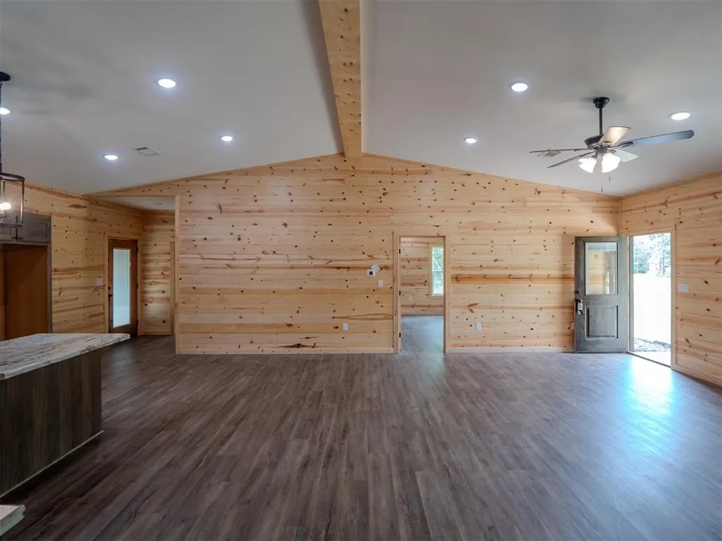 Photo 9 — 916 E Copperhead Road, Sawyer, OK 74756