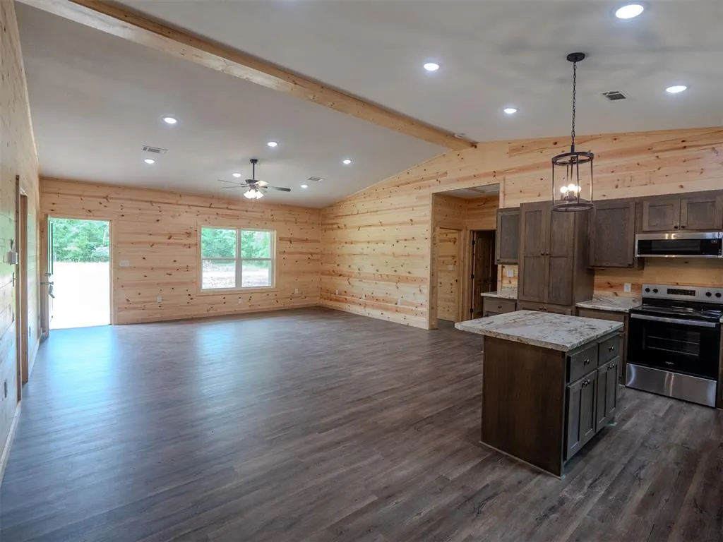 Photo 16 — 916 E Copperhead Road, Sawyer, OK 74756