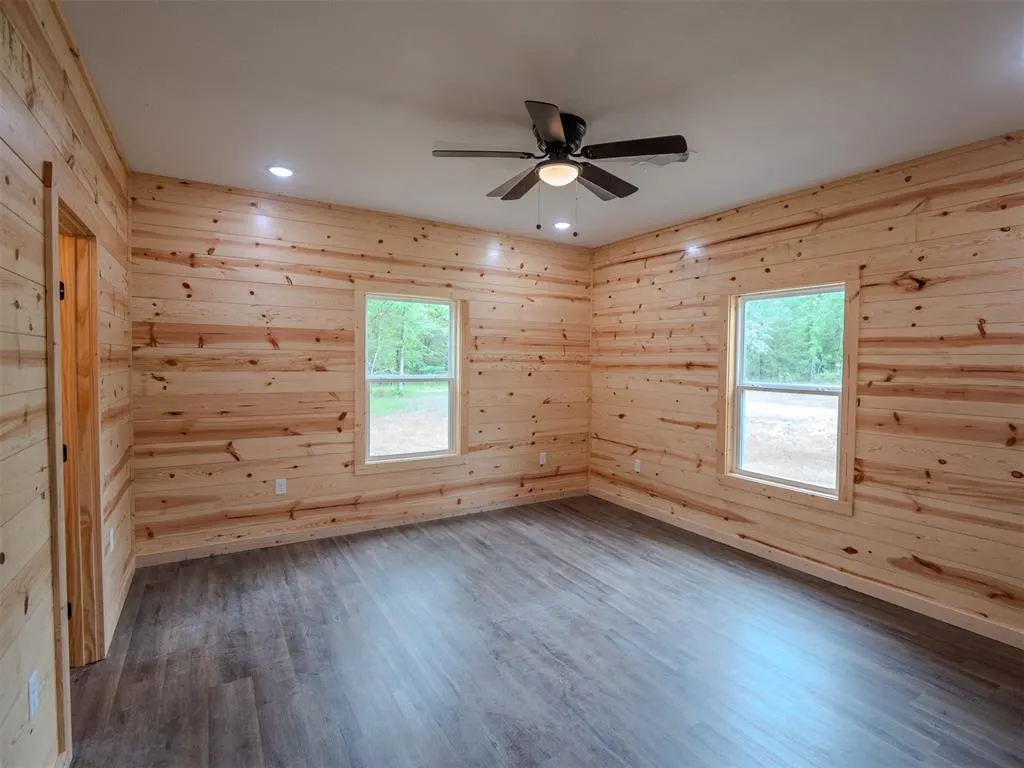 Photo 17 — 916 E Copperhead Road, Sawyer, OK 74756