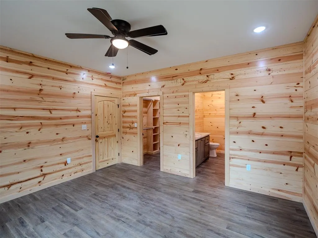 Photo 19 — 916 E Copperhead Road, Sawyer, OK 74756