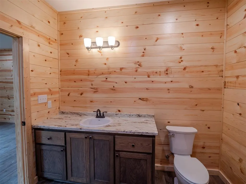 Photo 22 — 916 E Copperhead Road, Sawyer, OK 74756
