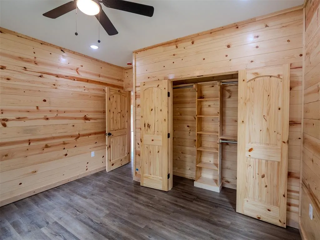Photo 32 — 916 E Copperhead Road, Sawyer, OK 74756