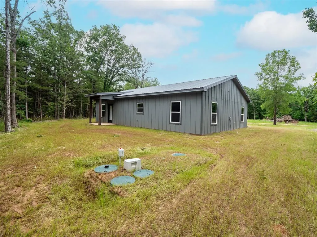 Photo 41 — 916 E Copperhead Road, Sawyer, OK 74756