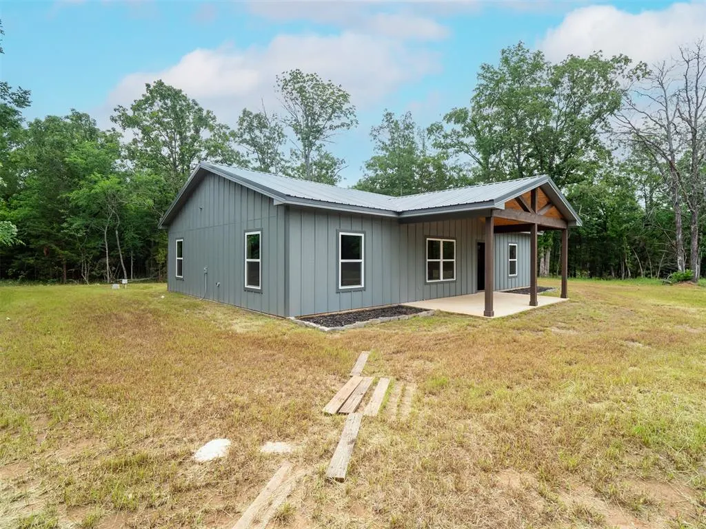 Photo 42 — 916 E Copperhead Road, Sawyer, OK 74756