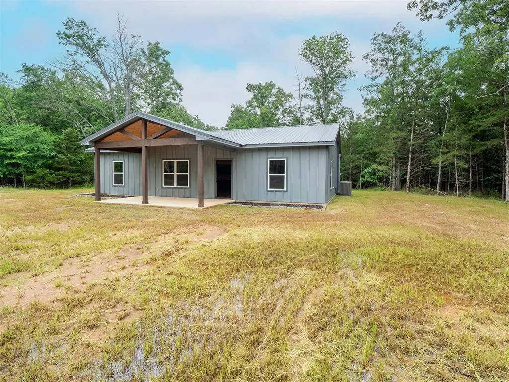 Photo 43 — 916 E Copperhead Road, Sawyer, OK 74756