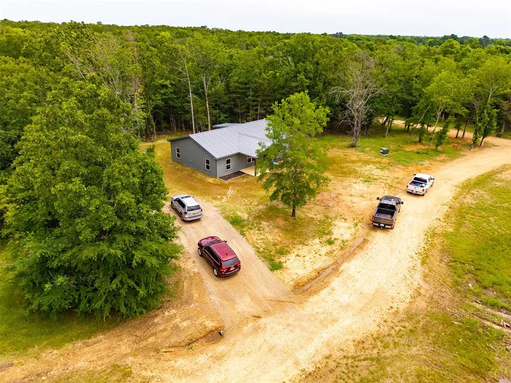 Photo 47 — 916 E Copperhead Road, Sawyer, OK 74756