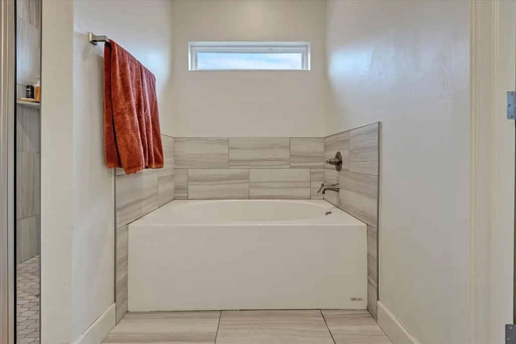 Photo 17 — 112 W 4th Street, Arcadia, OK 73007