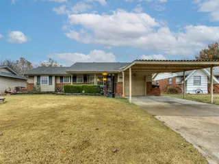Sold home at 944 NW 2nd Street