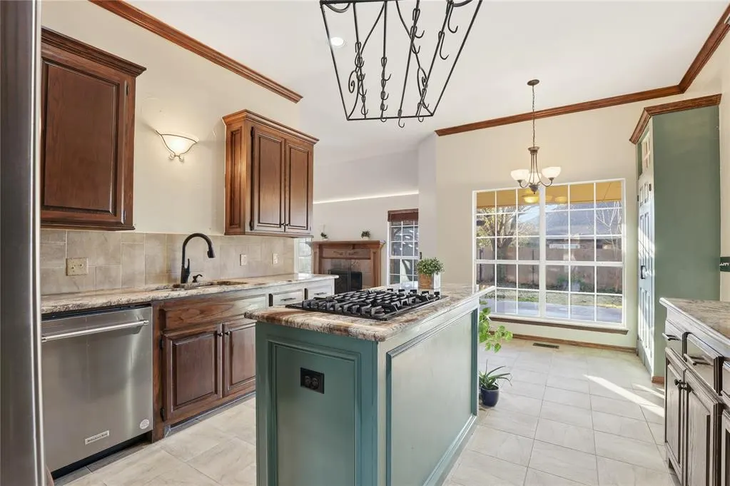Photo 9 — 1809 Duckhawk Court, Edmond, OK 73003