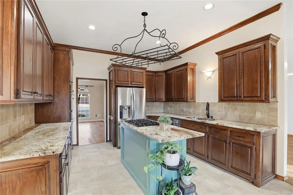 Photo 10 — 1809 Duckhawk Court, Edmond, OK 73003