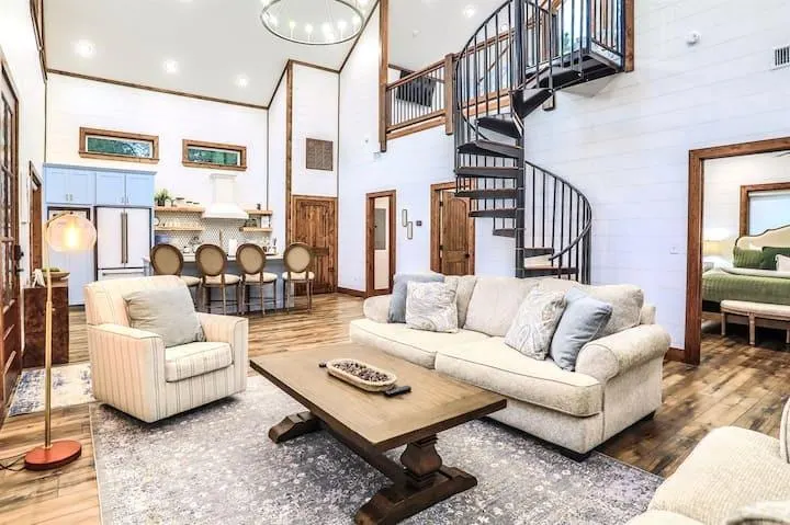 Photo 3 — 68 White Oak Acorn Lane, Broken Bow, OK 74728