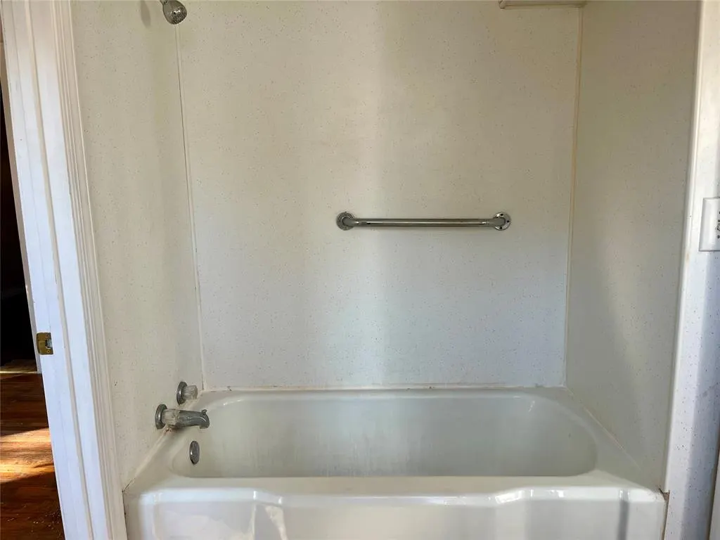 Photo 8 — 404 E Poplar Avenue, Sayre, OK 73662