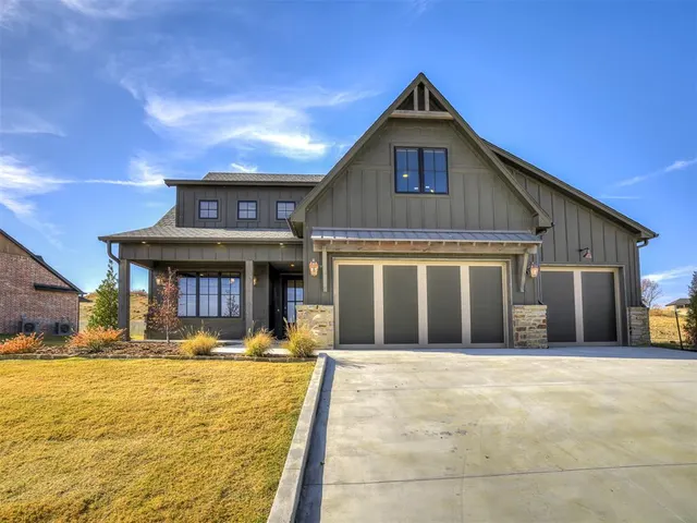 Photo 2 — 12165 Sunrise Ridge Loop, Kingston, OK 73439