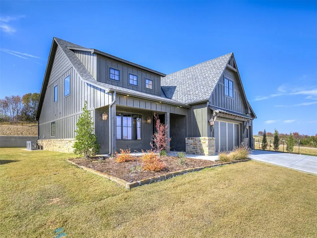 Photo 3 — 12165 Sunrise Ridge Loop, Kingston, OK 73439