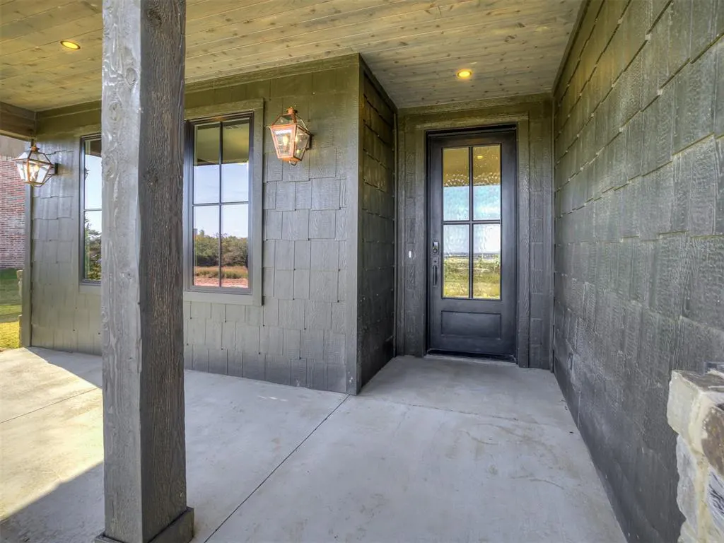 Photo 4 — 12165 Sunrise Ridge Loop, Kingston, OK 73439