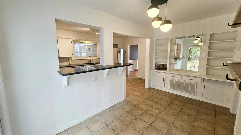 Photo 16 — 2108 NW 25th Street, Oklahoma City, OK 73107