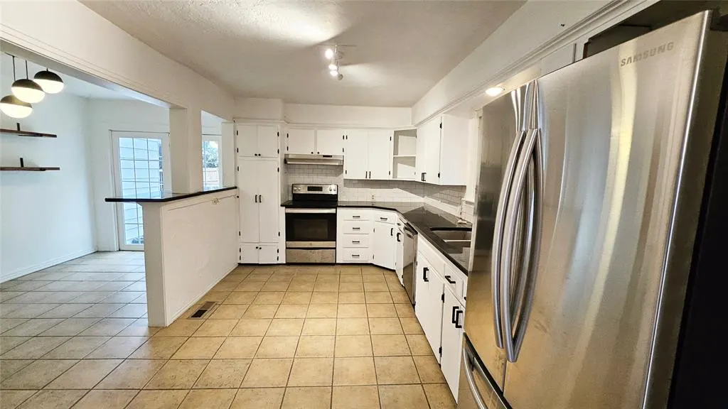 Photo 21 — 2108 NW 25th Street, Oklahoma City, OK 73107