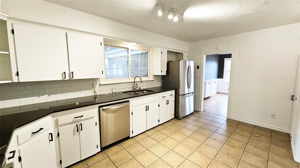 Photo 23 — 2108 NW 25th Street, Oklahoma City, OK 73107