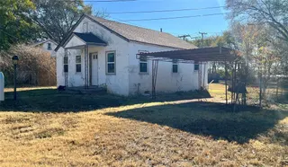 Sold home at 406 E Poplar Avenue
