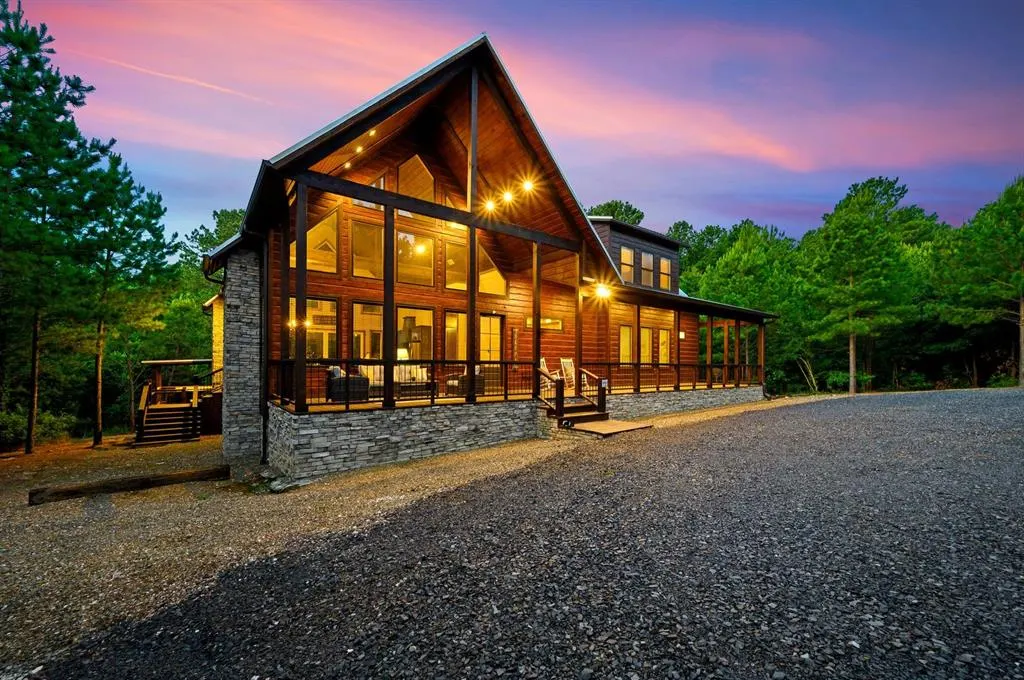 Front exterior — 118 Plane Tree Trail, Broken Bow, OK 74728