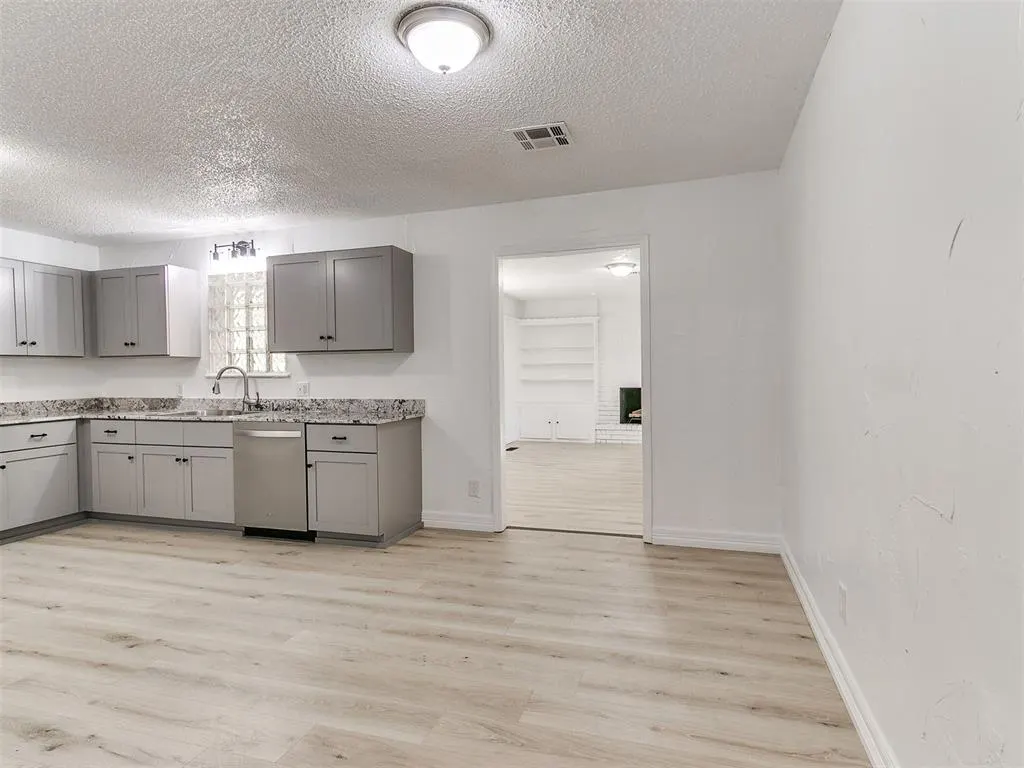 Photo 8 — 3009 SW 55th Street, Oklahoma City, OK 73119