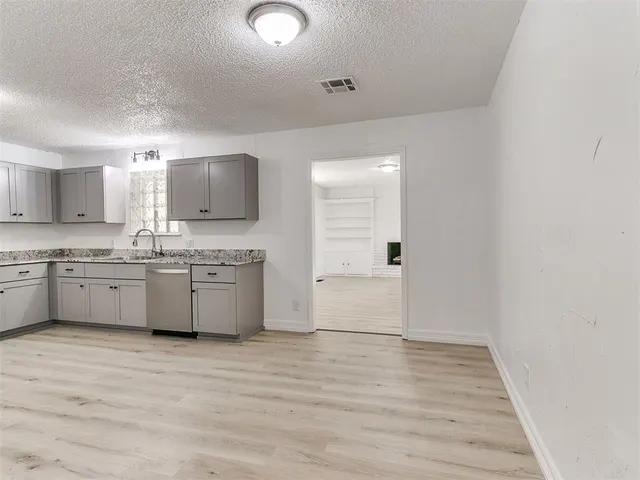 Photo 8 — 3009 SW 55th Street, Oklahoma City, OK 73119