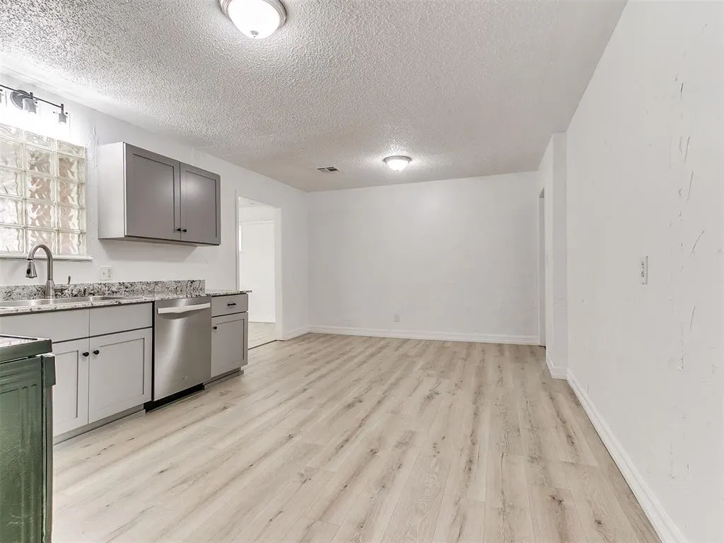 Photo 9 — 3009 SW 55th Street, Oklahoma City, OK 73119