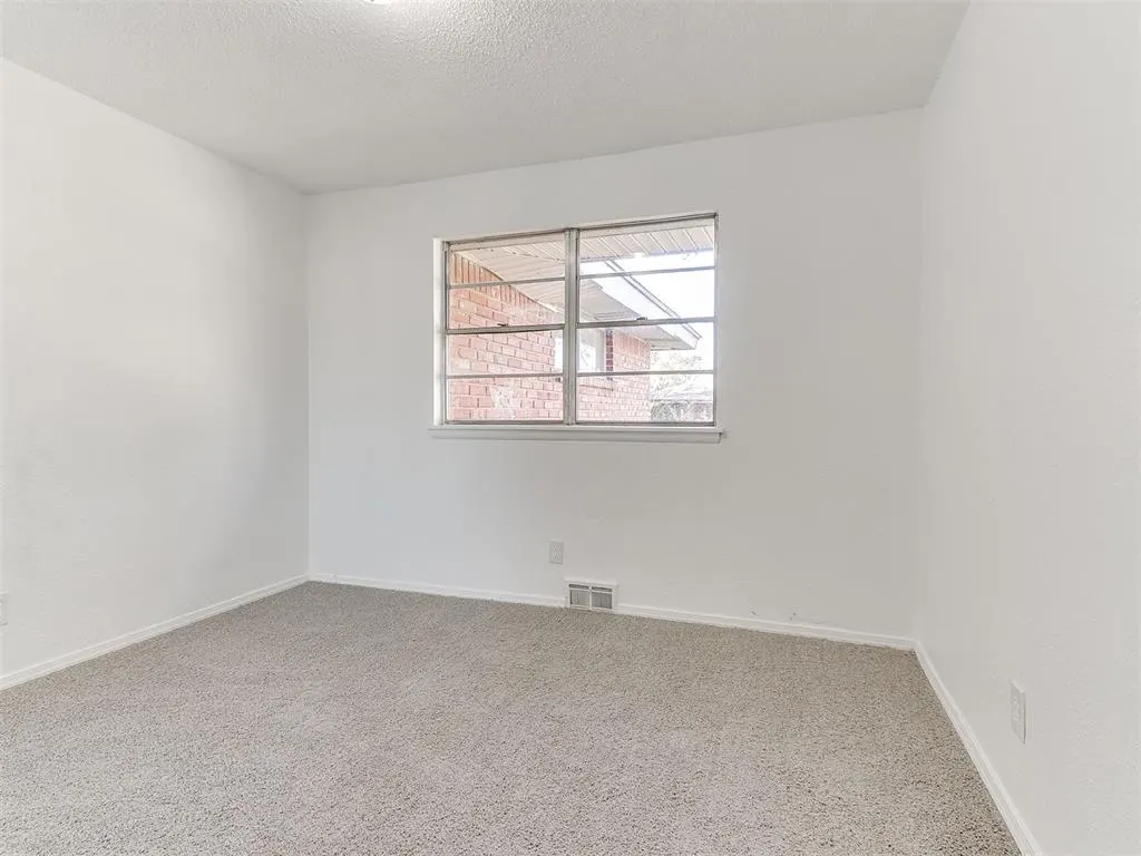 Photo 12 — 3009 SW 55th Street, Oklahoma City, OK 73119