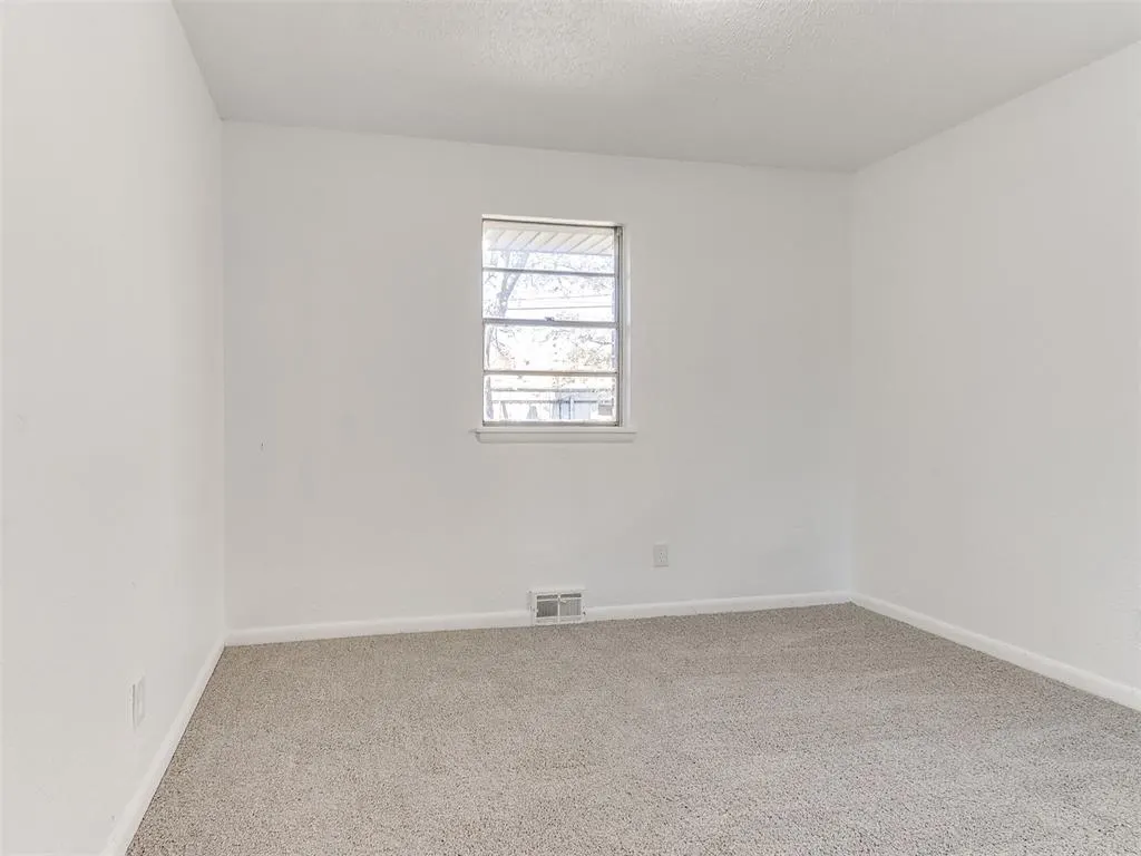 Photo 14 — 3009 SW 55th Street, Oklahoma City, OK 73119