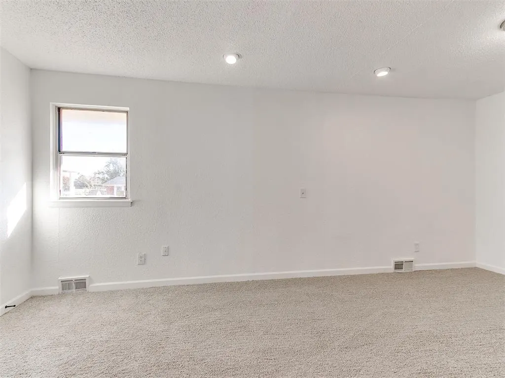 Photo 16 — 3009 SW 55th Street, Oklahoma City, OK 73119