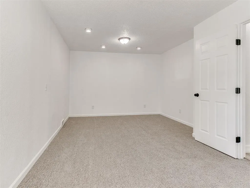 Photo 17 — 3009 SW 55th Street, Oklahoma City, OK 73119